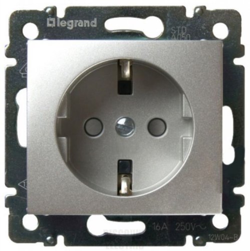 Розетка с заземлением без рамки Legrand Valena 1-м. шторки алюминий фото Розетка с заземлением без рамки Legrand Valena 1-м. шторки алюминий картинка